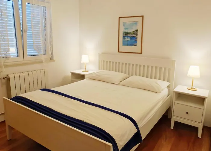 Apartamento Klara Supetar